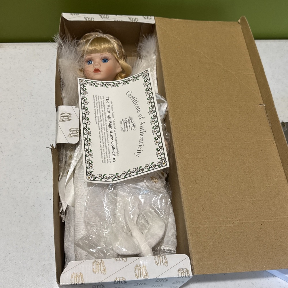Heritage Signature Collection Savannah Doll Blonde Angel Bride Doll CoA Harp - Picture 14 of 16